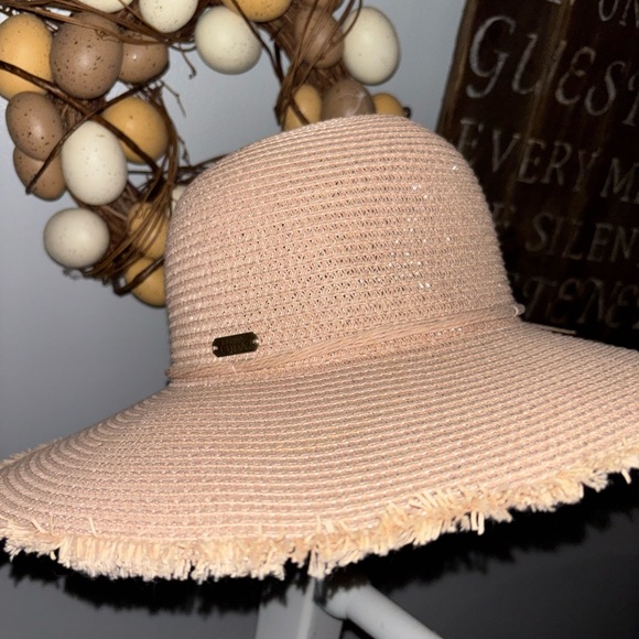 2 Chic Two-Tone Women's Sun Hat. Paper packable - Picture 2 of 6